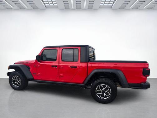 Firecracker Red Clearcoat 2024 Jeep Gladiator Rubicon