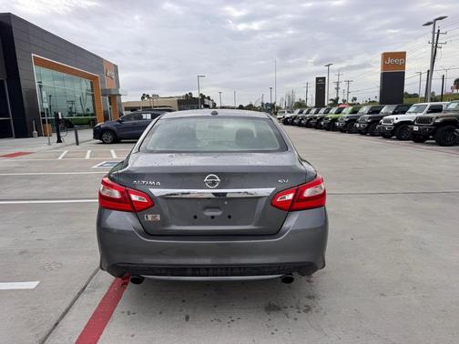 2017 Nissan Altima 2.5 SV