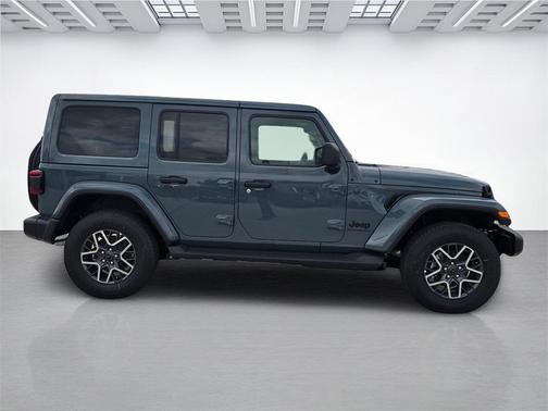 2026 Jeep Wrangler 4-Door Sahara 4x4