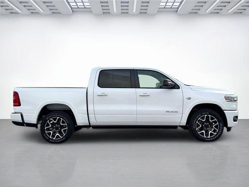 Bright White Clearcoat 2026 RAM 1500 Laramie