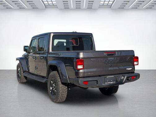 Granite Crystal Metallic Clearcoat 2026 Jeep Gladiator Texas Trail 4x4
