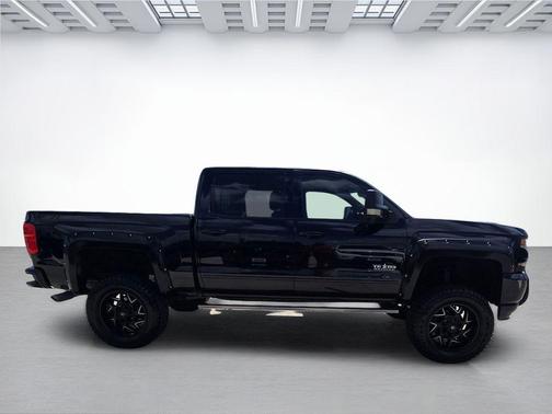 Black 2018 Chevrolet Silverado 1500 2LT