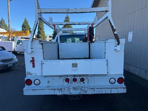 White 2014 Ford F-250 Lariat
