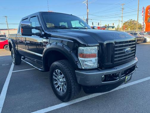 Black 2008 Ford F-350 XLT