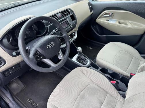 Black 2014 Kia Rio LX