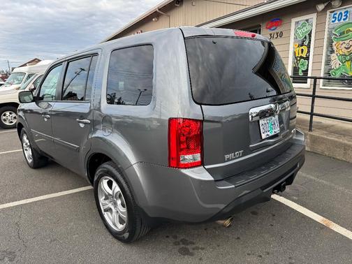 Gray 2013 Honda Pilot EX-L