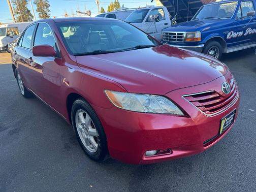 Red 2009 Toyota Camry XLE