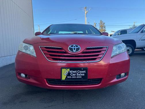 Red 2009 Toyota Camry XLE