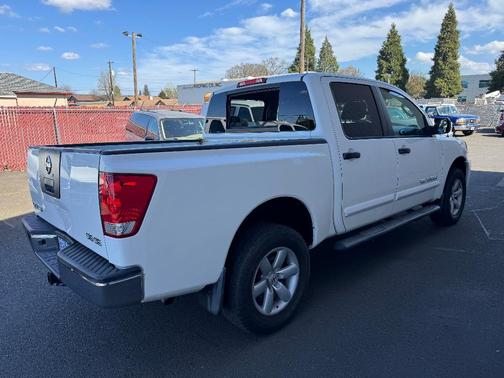 Blizzard 2009 Nissan Titan SE Crew Cab