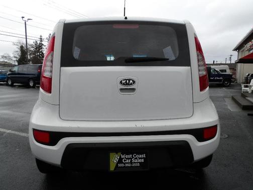White 2012 Kia Soul Base