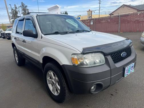 White 2006 Ford Escape XLT Sport