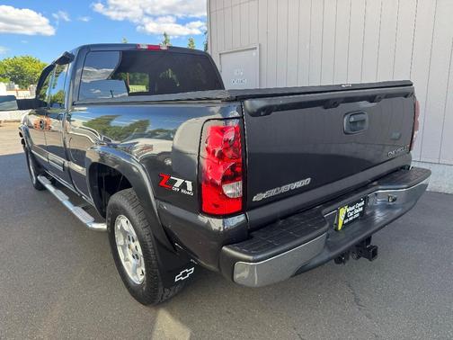 Black 2005 Chevrolet Silverado 1500 Z71 Extended Cab