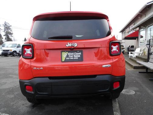 Orange 2016 Jeep Renegade Latitude