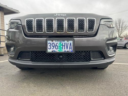 Gray 2020 Jeep Cherokee Latitude Plus
