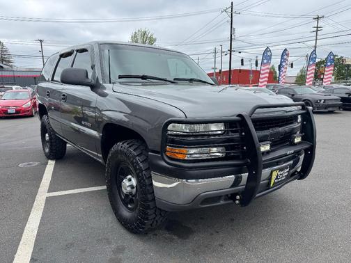 Gray 2002 Chevrolet Tahoe