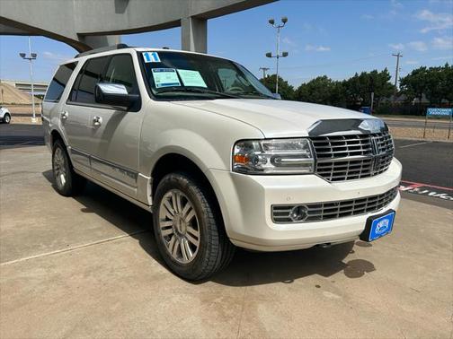 2011 Lincoln Navigator Base
