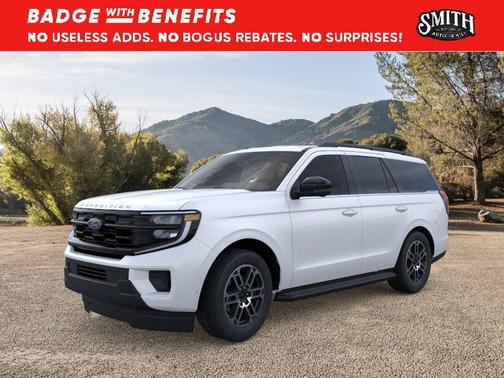 Star White Metallic Tri-Coat 2026 Ford Expedition Active