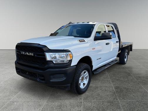 2020 RAM 3500 Tradesman Crew Cab 4x4 8' Box