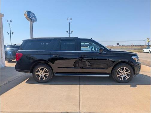 2022 Ford Expedition Max XLT
