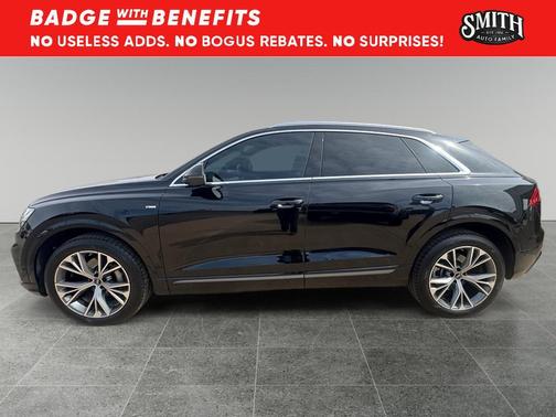 Mythos Black Metallic 2023 Audi Q8 55 Premium Plus