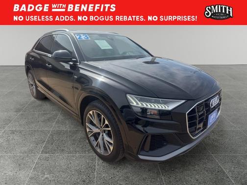 Mythos Black Metallic 2023 Audi Q8 55 Premium Plus