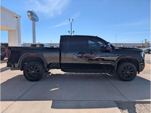 2024 GMC Sierra 2500 AT4