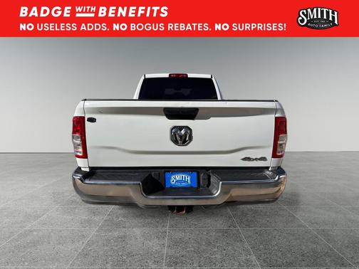 2022 RAM 2500 Tradesman Crew Cab 4x4 6'4' Box