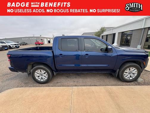 Deep Blue Pearl 2022 Nissan Frontier SV