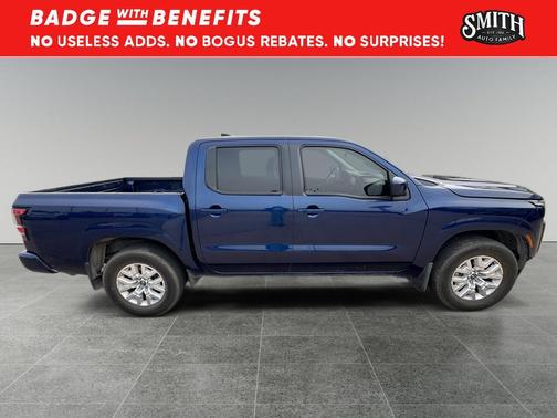Deep Blue Pearl 2022 Nissan Frontier SV