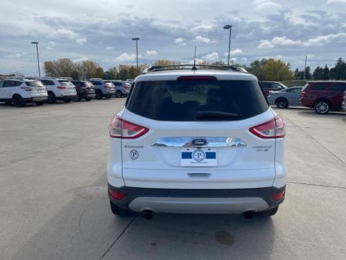 Photo 4 of 8 of 2015 Ford Escape Titanium