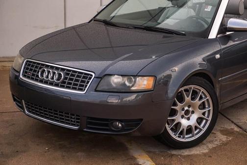 Photo 5 of 18 of 2005 Audi S4 quattro