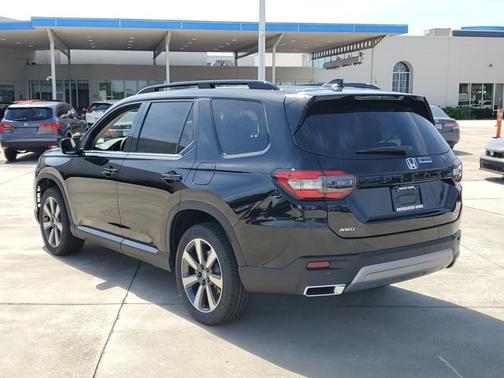 2025 Honda Pilot Touring