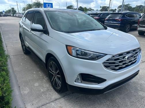 2021 Ford Edge Titanium
