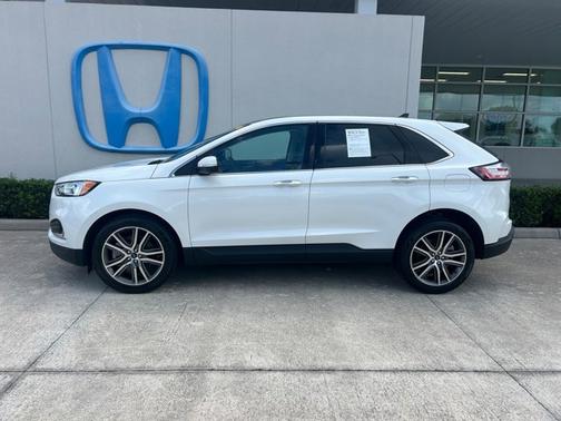 2021 Ford Edge Titanium