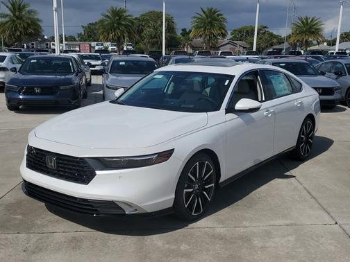 2025 Honda Accord Hybrid Touring