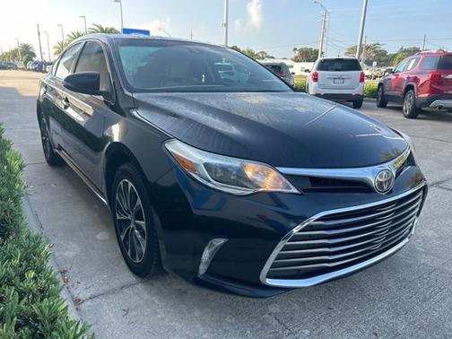 2017 Toyota Avalon XLE
