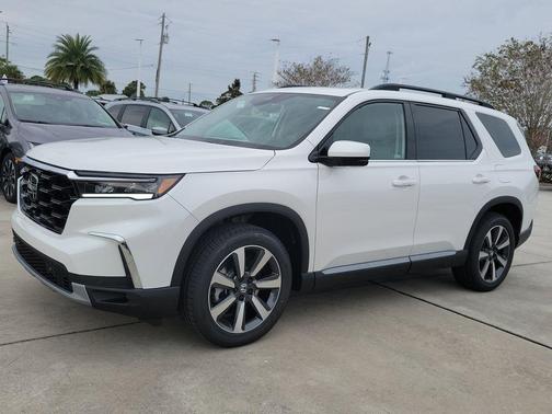 2025 Honda Pilot Touring
