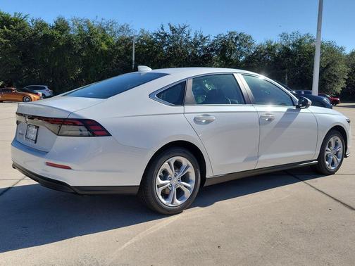 2025 Honda Accord LX