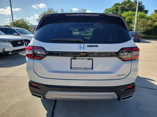 2025 Honda Pilot Touring