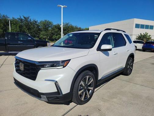 2025 Honda Pilot Touring