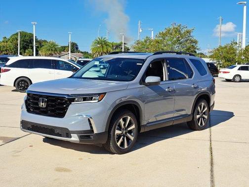 2025 Honda Pilot Touring