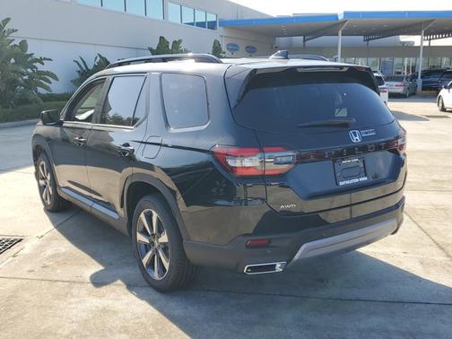 2025 Honda Pilot Touring
