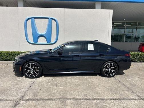 2022 BMW 530 i