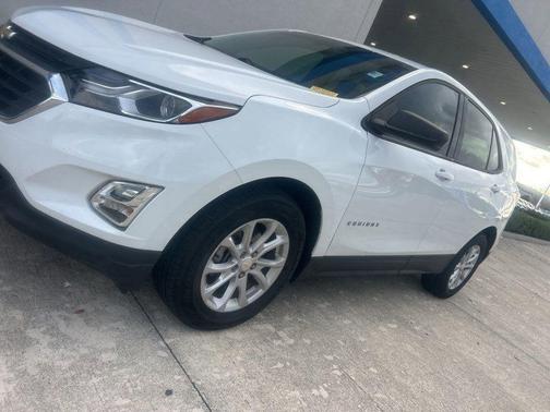 2018 Chevrolet Equinox LS