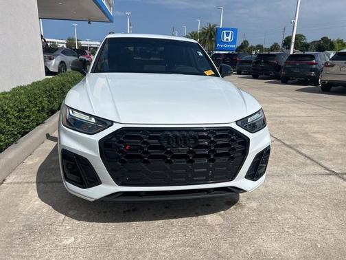2023 Audi SQ5 Premium Plus