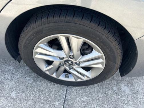 2019 Hyundai ELANTRA Value Edition