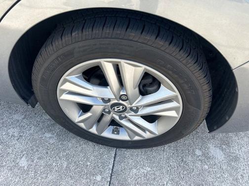2019 Hyundai ELANTRA Value Edition