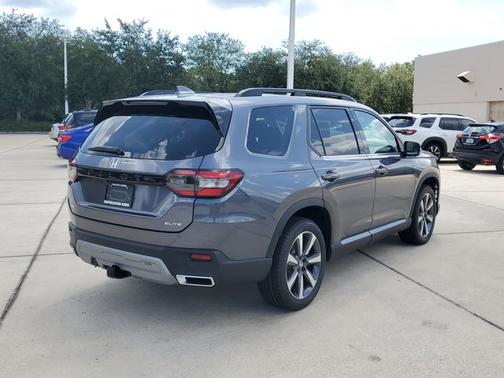 2025 Honda Pilot Elite