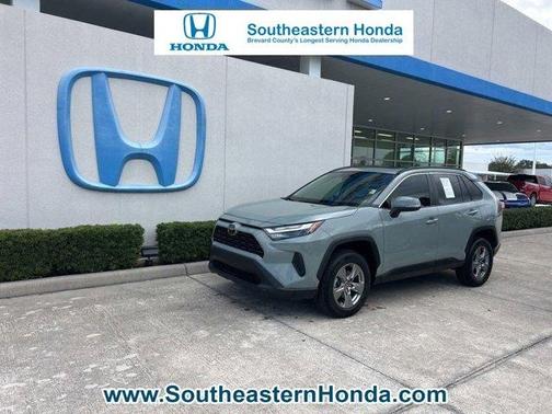 2023 Toyota RAV4 XLE