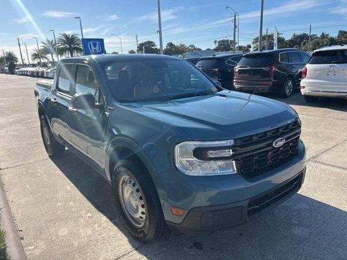 2022 Ford Maverick XL